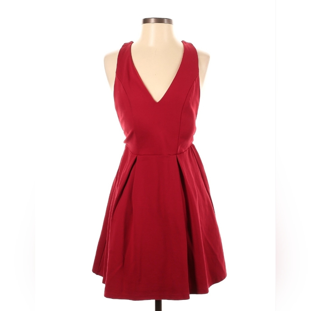 FOREVER 21 / RED / Halter style neckline dress / small